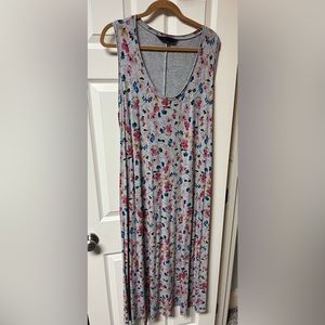 Rachel Roy Plus 3x tank maxi dress in gray print, perfect for casual events